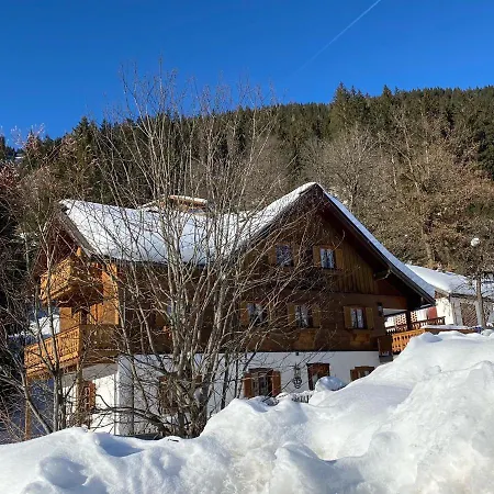 Hexenhaeusl * Schmitten